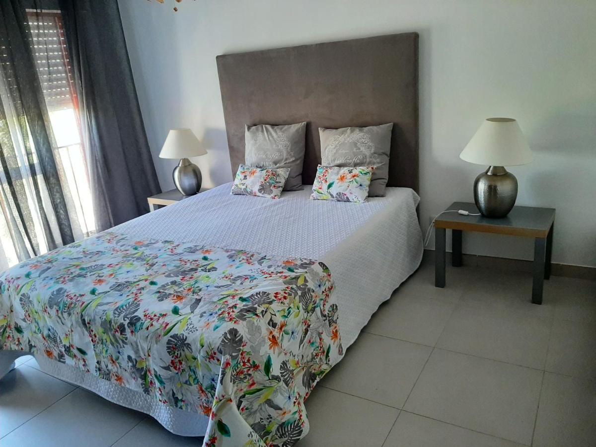 Apartamento Zacarias By Ferias Com Sol กัวเตย์รา ภายนอก รูปภาพ